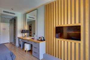 A cozinha ou cozinha compacta de Celeste Bella Luxury Hotel & Spa