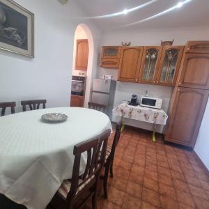 Kuchyň nebo kuchyňský kout v ubytování Casa Vigna Clara