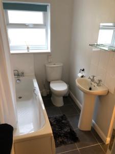 Ένα μπάνιο στο Seawood Apartments