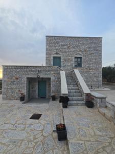 Fotografie z fotogalerie ubytování Sugar Stone House v destinaci Pirgos Dhirou