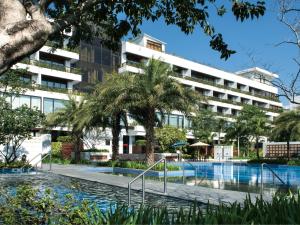 Πισίνα στο ή κοντά στο White Swan Hotel