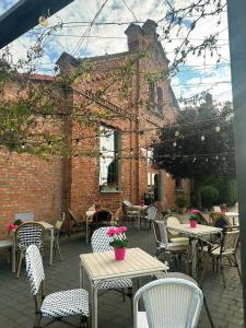 潘思捷耐特复古酒店餐厅或其他用餐的地方