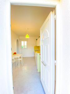 Naktsmītnes Excelent Apartment with Pool pilsētā Santorini fotogalerijas attēls