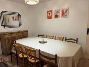 Fotografie z fotogalerie ubytování La Terrasse du Serre v destinaci Plan-de-Vitrolles + 22 fotografií