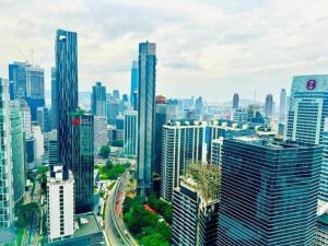 Vista generica su Kuala Lumpur o vista sulla città dall'interno dell'appartamento