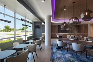 Restaurace v ubytování SpringHill Suites by Marriott Austin Cedar Park
