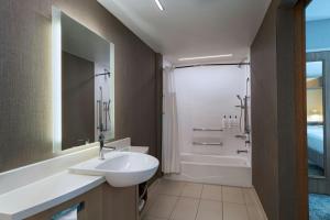 Koupelna v ubytování SpringHill Suites by Marriott Austin Cedar Park