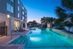 Bazén v ubytování SpringHill Suites by Marriott Austin Cedar Park nebo v jeho okolí