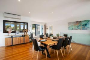 CollaroySpacious Oceanview Escape with Pool and Cabana的相册照片
