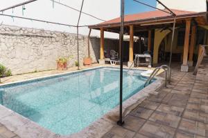 Πισίνα στο ή κοντά στο Habitación con Baño privado +3 φωτογραφίες