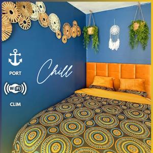 Ένα ή περισσότερα κρεβάτια σε δωμάτιο στο Studio cosy sur le port