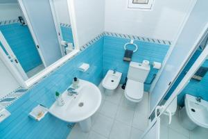 Koupelna v ubytování Magnifique appartement avec jardin en face de la mer