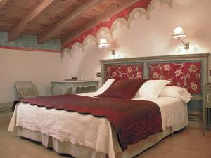 Ein Bett oder Betten in einem Zimmer der Unterkunft Hotel Plaza