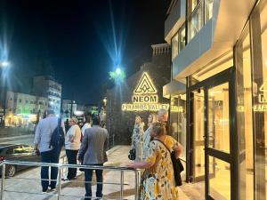 Majutusasutuse Neom Pyramids Valley Boutique hotel külastajad
