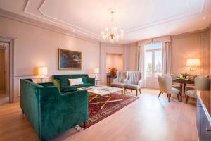 A seating area at The Westin Excelsior, Florence