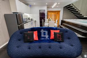 Kuhinja ili čajna kuhinja u objektu Luks Lofts Hotel & Residences