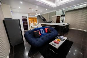 Prostor za sedenje u objektu Luks Lofts Hotel & Residences