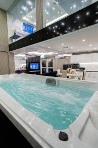 Fotografie z fotogalerie ubytování Luks Lofts Hotel & Residences v destinaci Batangas