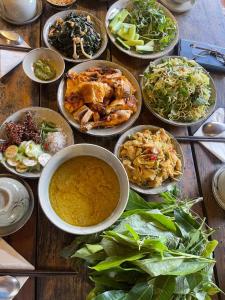 Đồ ăn tại/gần khách sạn