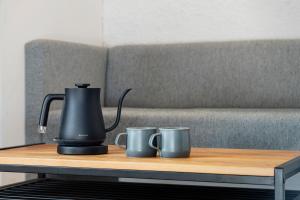 Příslušenství pro přípravu čaje a kávy v ubytování Hotel Asakusa KANNONURA