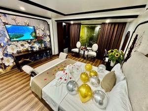 TV a/nebo společenská místnost v ubytování Bảo Anh Hotel