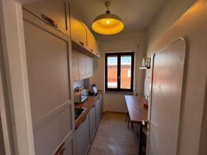 Kuchyň nebo kuchyňský kout v ubytování Casa vista mare