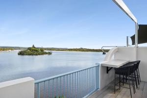 Gallery image of Stunning Rooftop Retreat with Private Jacuzzi on the Maroochy River in Maroochydore