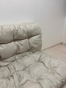 Posezení v ubytování LeeLeeMate 2 rooms, 2 beds, for 4 people, 5 minutes from Mangwon Station
