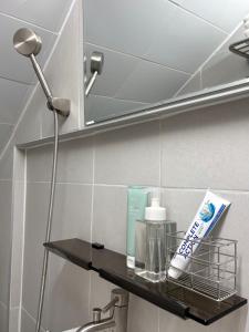 Koupelna v ubytování LeeLeeMate 2 rooms, 2 beds, for 4 people, 5 minutes from Mangwon Station