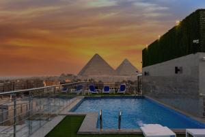 Bassein majutusasutuses Pyramids Yard Hotel või selle lähedal