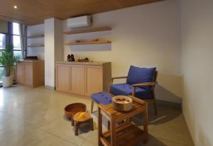 Posezení v ubytování Nadi Hotel Legian