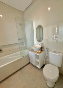 Koupelna v ubytování The Hita Apartement