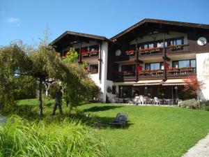 Gallery image of Gästehaus am Kurpark in Schliersee