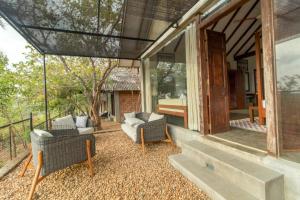 Балкон или терраса в Elephant Stables Dambulla +9 фотографий