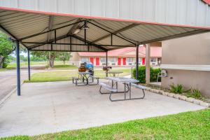 Fotografie z fotogalerie ubytování Texan Inn By OYO Beeville US-181 v destinaci Beeville