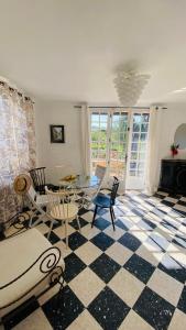 Posezení v ubytování Vacances au cœur de la Provence, en famille ou entre amis