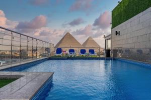 Bassein majutusasutuses Pyramids Yard Hotel või selle lähedal