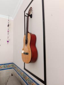 Típico y pintoresco patio de vecinos, con encanto的一间浴室