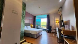 Giường trong phòng chung tại D North Star Hotel & Spa +153 ảnh