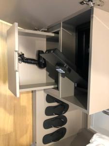 Η κουζίνα ή μικρή κουζίνα στο Phong Studio Khoáng Nóng 5 Sao-LynnTimes Thanh Thuy-