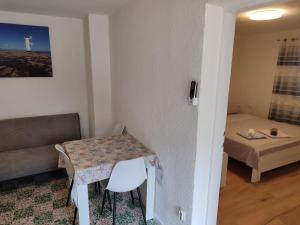 Posteľ alebo postele v izbe v ubytovaní Guesthouse Eljuga Family