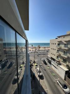 海景或在酒店看到的海景