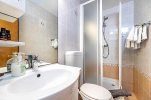 Koupelna v ubytování Apartments Katarina