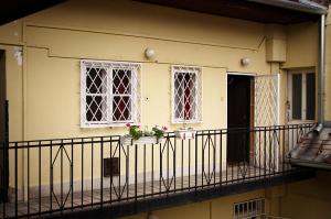 Budova, v ktorej sa apartmán nachádza