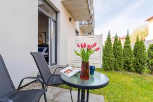 Vonkajšia záhrada v ubytovaní IND.U Apartamenty
