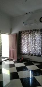 Afbeelding uit fotogalerij van 2 AC Room in KUTHUPARAMBA in Kottayam