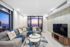 Gallery image of Eden on the Bay 167 by Host Agents in Bloubergstrand