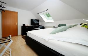 Postel nebo postele na pokoji v ubytování Zimmer u Apartment in Bad Gams Deutschlandsberg