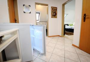 Kuchyň nebo kuchyňský kout v ubytování Zimmer u Apartment in Bad Gams Deutschlandsberg