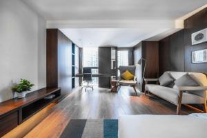 Posezení v ubytování 珠江国际江景酒店北滨路洪崖洞夜景店 Skyline Curated Hotel